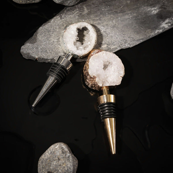 NIKITA Agate crystal bottle stopper to save wine, prosecco or champagne. A geode stopper with a gold or silver plated edge and quality plated stopper. Ideal christmas or engagement gift for couples.